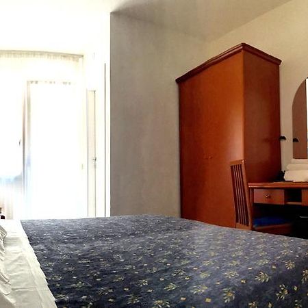 Hotel Villa Candia Λινιάνο Σαμπιαντόρο Εξωτερικό φωτογραφία
